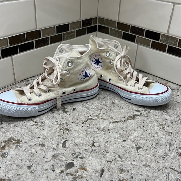 Men’s converse All Star high top sneakers - Picture 3 of 7